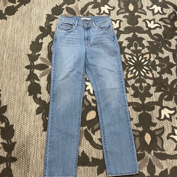 Levi Strauss & Co Jeans - Picture 2 of 5